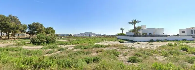 Parcela en Vera Playa con Vistas al Mar