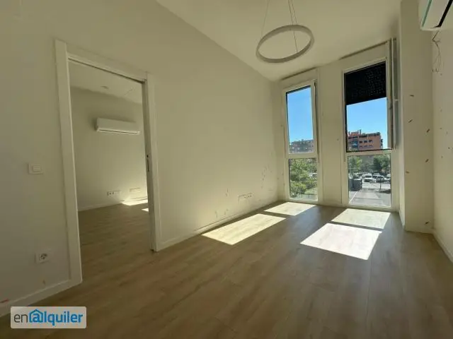 Loft a Estrenar Madrid: Piscina, Ascensor y Garaje Incluidos