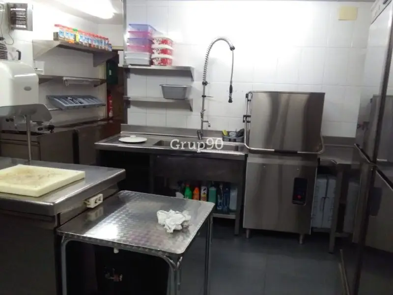 Venta Casa 4 Habitaciones Restaurante Els Omellons