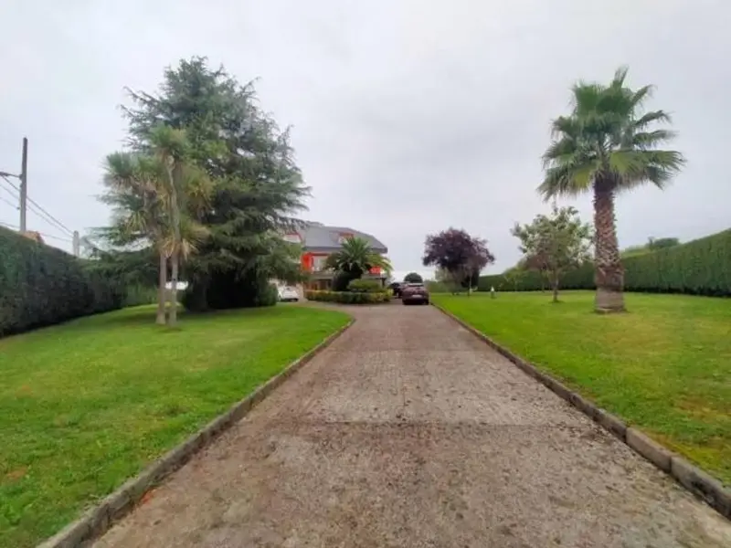 Chalet con Apartamento en Muros del Nalon Asturias