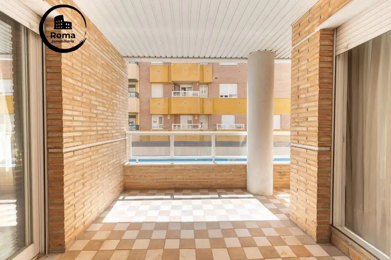 Piso en venta en Granada ciudad 191m2 4 dormitorios 2 baños garaje trastero