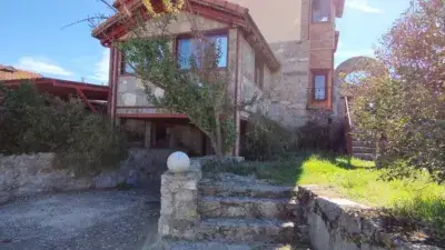 Chalet en venta en Carretera Sanchidrián, 3