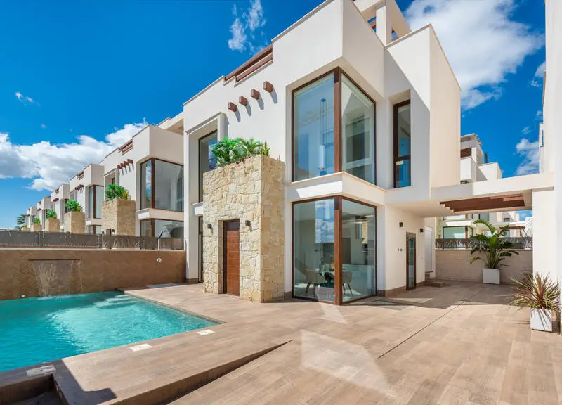 Villa en Venta Los Montesinos 3 Dormitorios 3 Baños Piscina Privada