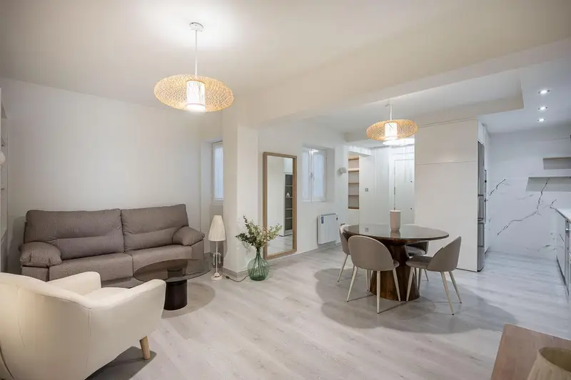 Venta Piso Reformado Centro Granada Alhamar UH08249