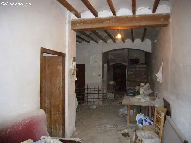 Casa Tradicional en Pinoso para Reformar con Bodega