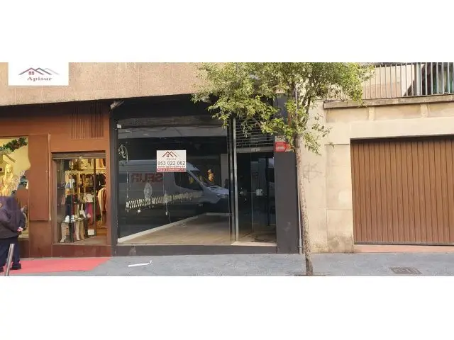 Local Comercial en Alquiler en Jaen Centro