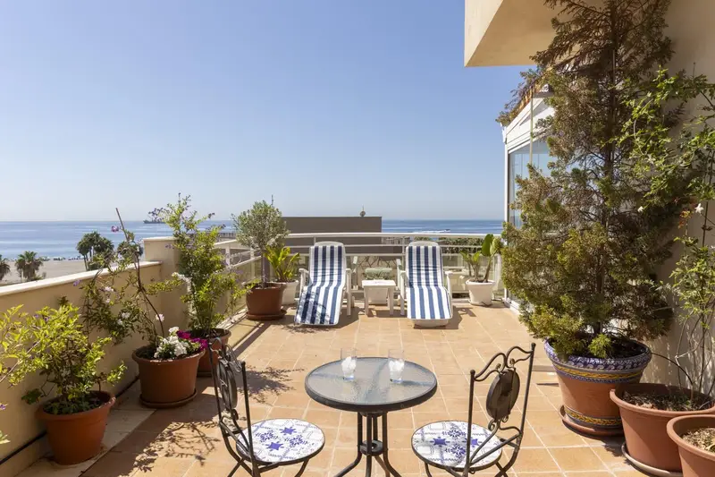 Ático de Lujo en Motril con Vistas al Mar y Terraza Panorámica