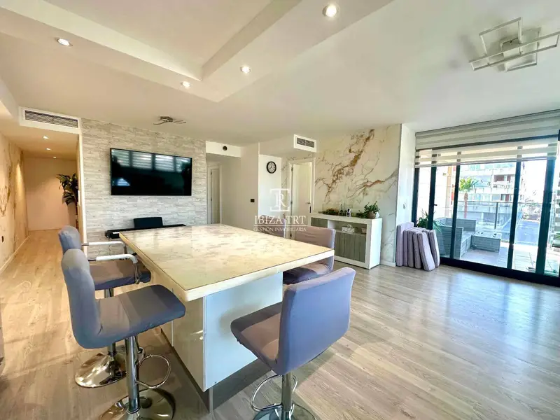 Piso en Venta en Ibiza Ciudad 3 Dormitorios Terraza Piscina Parking
