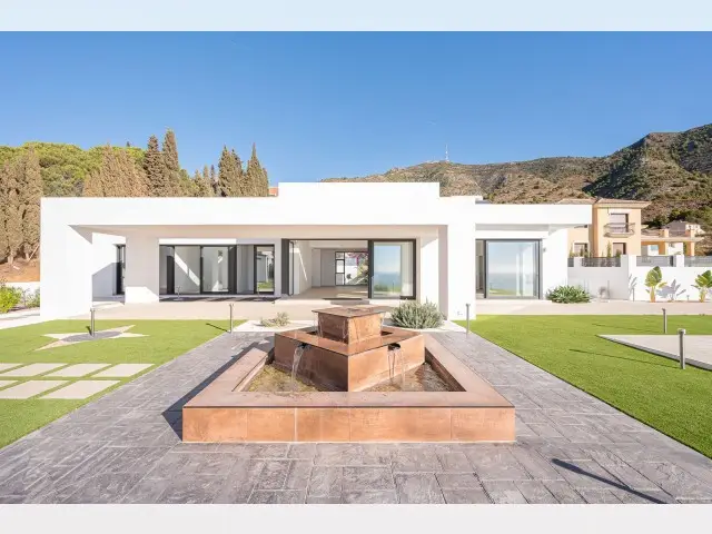 Chalet Moderno en Mijas con Vistas Panorámicas