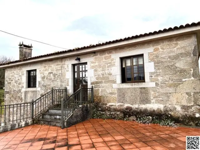 Casa en Venta en Vedra - 325m2 - 3 Dormitorios - Garaje