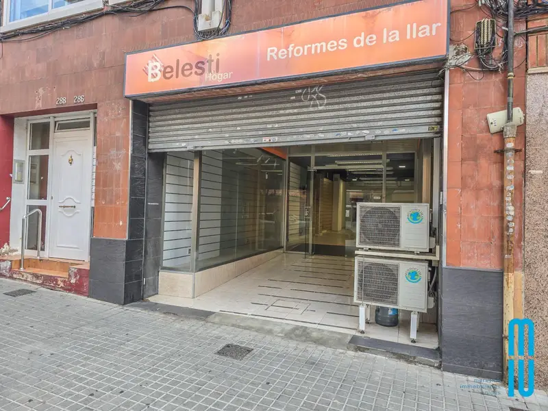 Venta Local Comercial 155m² Badalona