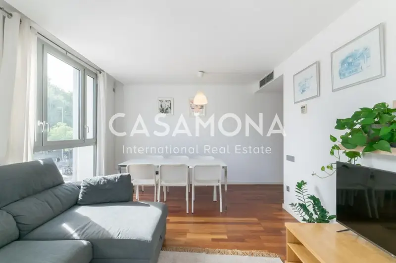 Apartamento Luminoso Cerca de Barceloneta 2 Dormitorios Alquiler Mensual