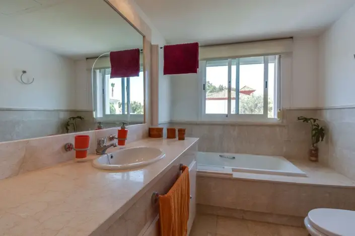Villa en Venta Costa del Sol 4 Dormitorios Piscina Privada