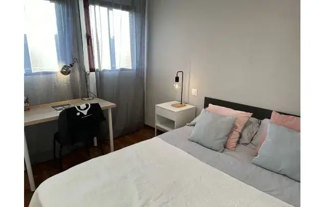 Rent a room in Madrid