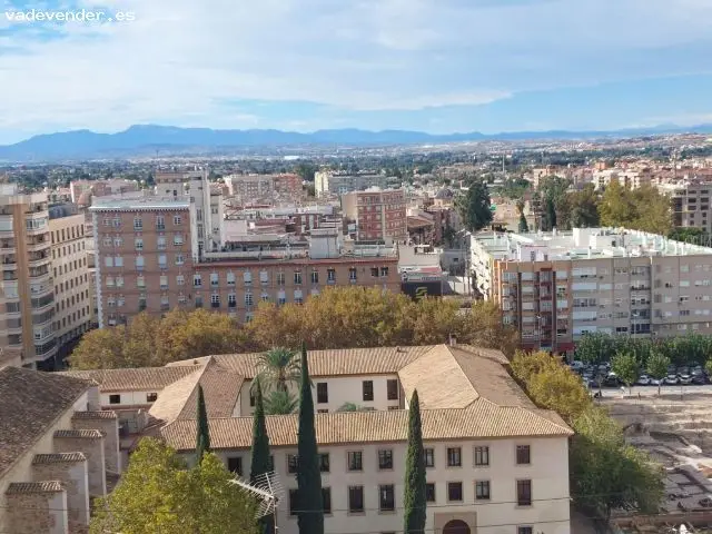 Piso en venta en el centro de Murcia con vistas al Palacio de San Esteban