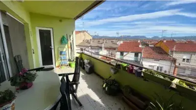 Piso Reformado en Manlleu con Atico y Terraza