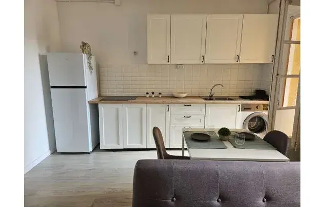 Alquiler de habitaciones en piso amueblado Barcelona