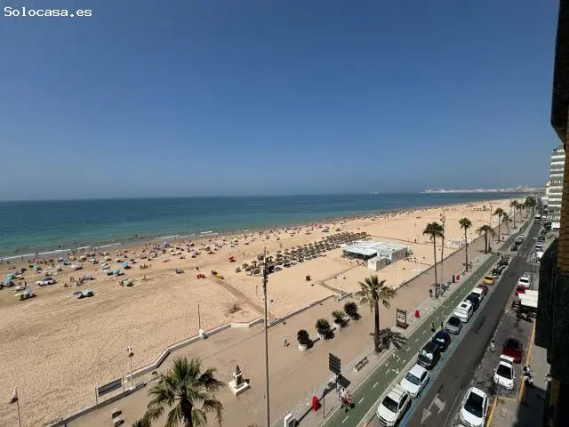 Apartamento Frente al Mar con Dos Terrazas en Cadiz