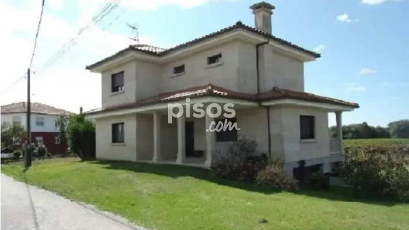 Casa en venta en Calle Vilar de Matos, Número 5