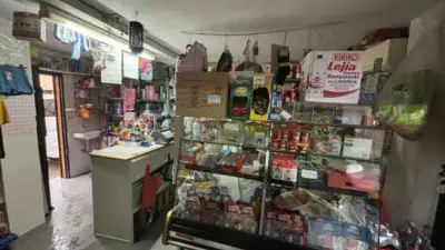 Casa Comercial en Calle Andalucia cerca Paseo Salado