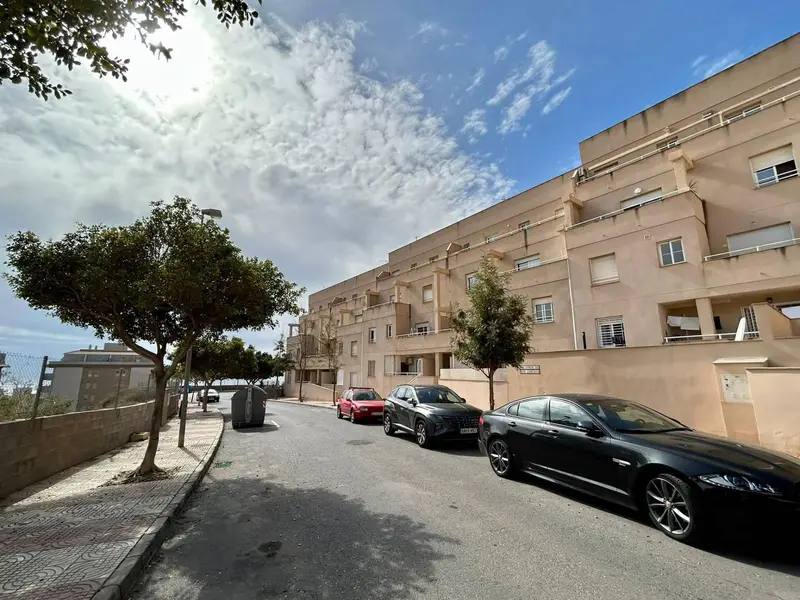 Apartamento en venta en Roquetas de Mar con vistas al mar