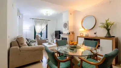 Casa adosada en venta en Calle de Finlandia