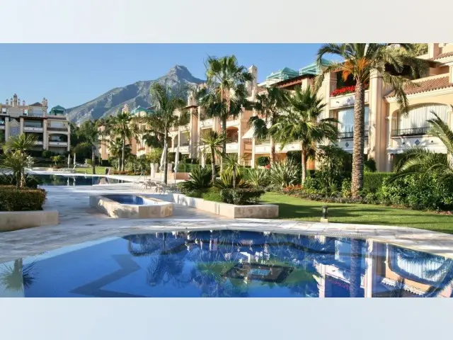 Apartamento 3 Dormitorios Milla de Oro Marbella Lujo