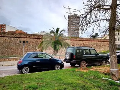 Piso en venta Santa Marina 3 dormitorios 83m2 para reformar