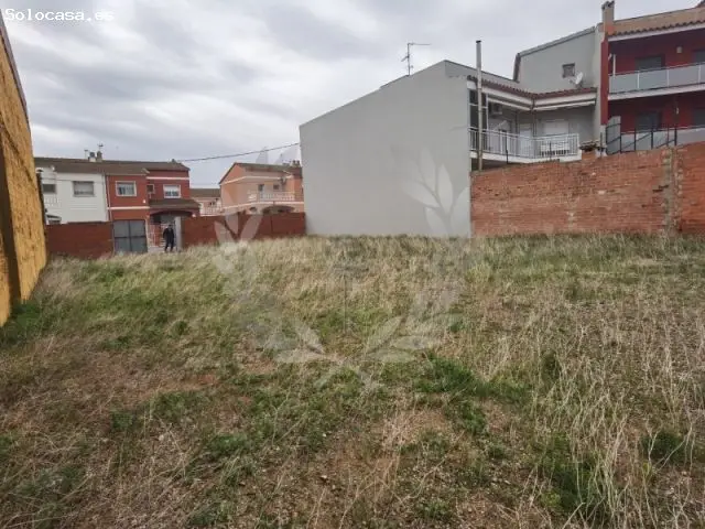 Terreno Urbanizable en Vilafant 459m2 3 Plantas
