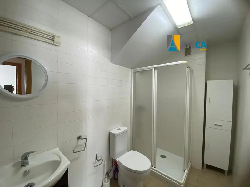 Precioso Piso Reformado en Algeciras con Garaje y Ascensor