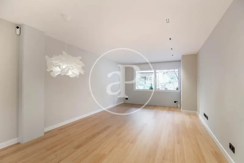 Piso Reformado 114m²  Jules Verne Alta Gama