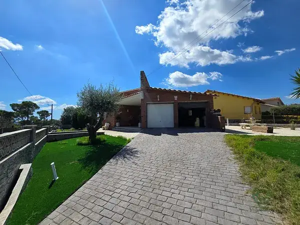 Casa en Sant Pere de Vilamajor con Jardin y Garaje Doble