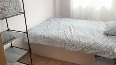 Apartamento en Alquiler Paterna cerca del Parque Central