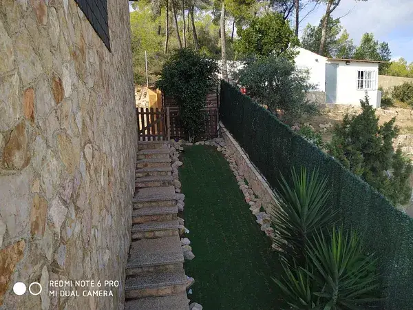 Casa unifamiliar con jardin y piscina en Tarragona