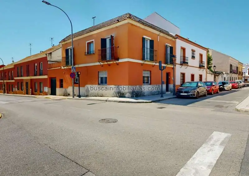 Casa en Castilleja de la Cuesta con 2 Viviendas