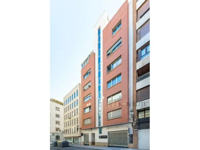 Espacioso Local Comercial en Alicante Centro 160m²