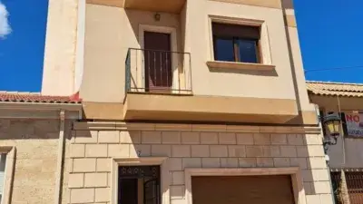 Casa pareada en venta en Carrer de Miguel Hernández