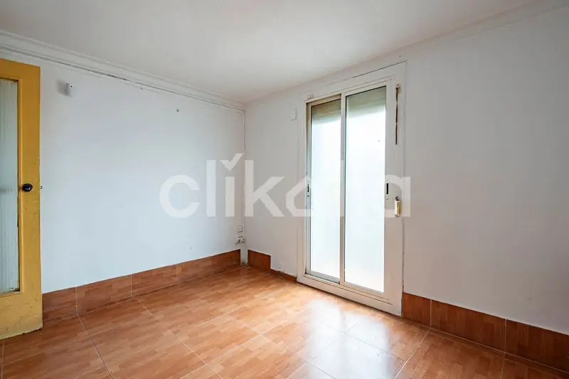 Piso en venta en El Raval Barcelona 5 dormitorios