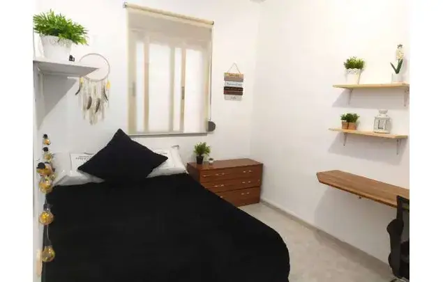 Alquiler de Habitaciones en Granada - Piso Amueblado
