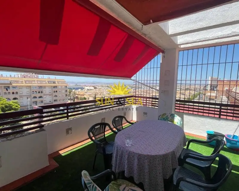 Ático en alquiler en El Molino, Torrevieja, Alicante