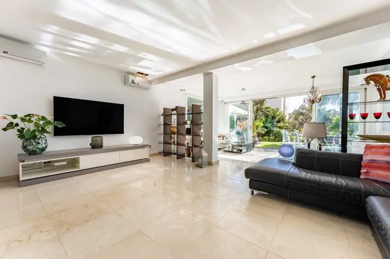 Chalet de 4 Dormitorios en Calahonda Costa Mijas