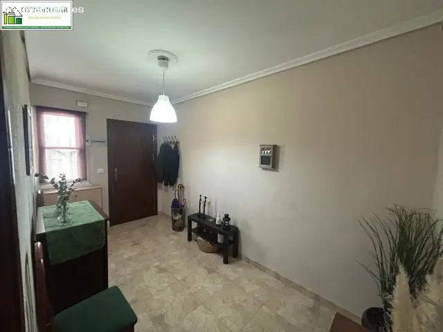 Piso en Venta en Pedro Salvador Sevilla 4 Dormitorios 2 Baños Reformado