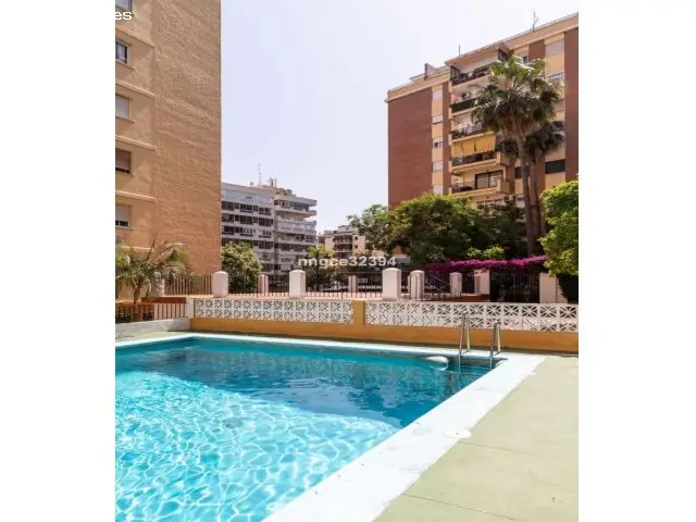 Apartamento en Marbella Centro con Piscina y Jardin a 300m de la Playa