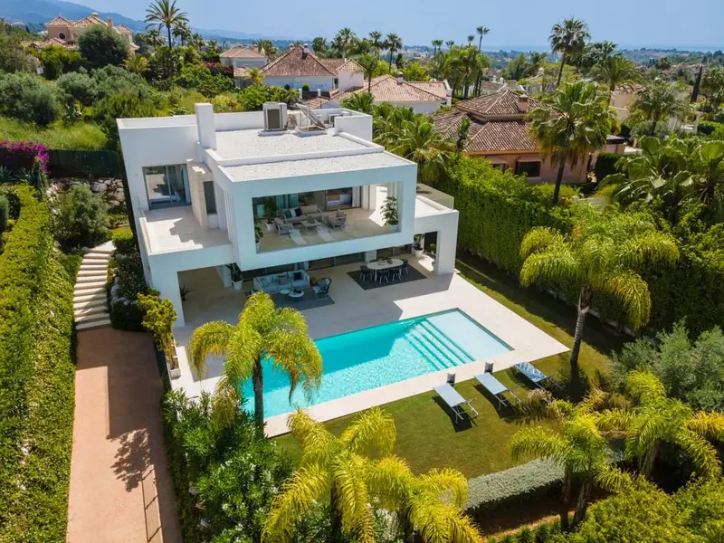 Villa en Venta Marbella 5 Dormitorios Piscina Jardin