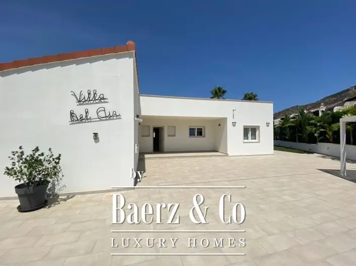 Villa de Lujo 4 Dormitorios en Venta