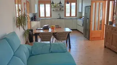 Villa Moderna con Piscina y Paneles Solares en Vélez Rubio
