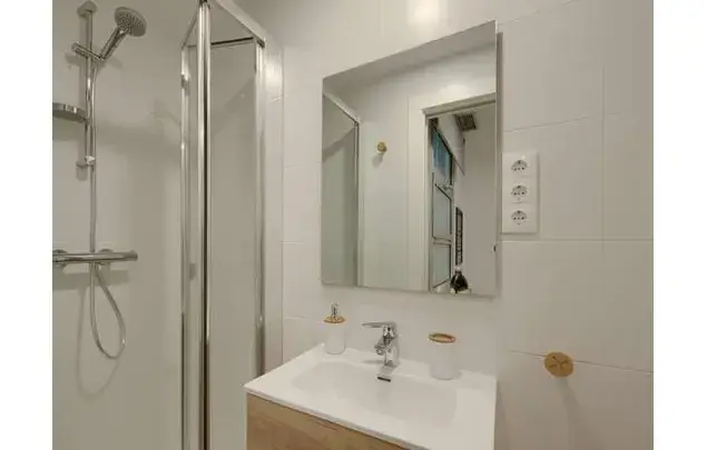 Habitacion en piso amueblado en Barcelona