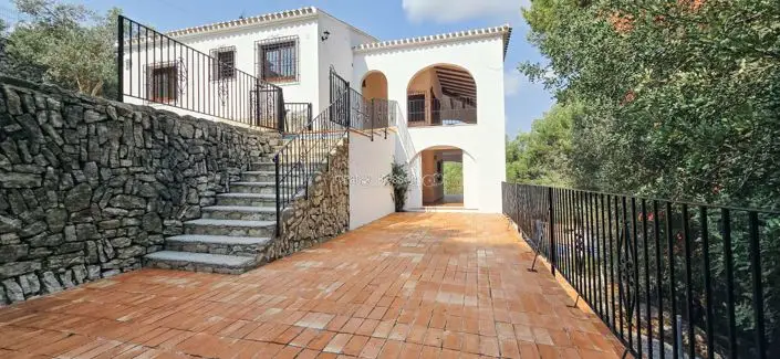 4 Bed Villa for sale