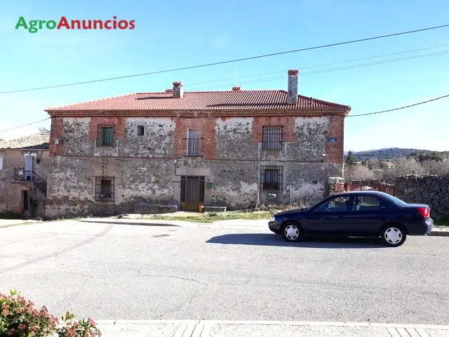 Venta  de Casa con jardín en Segovia