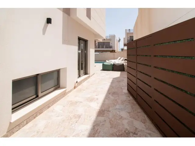 Villa de Lujo en Villamartín Orihuela Costa 5 Dormitorios Piscina Privada